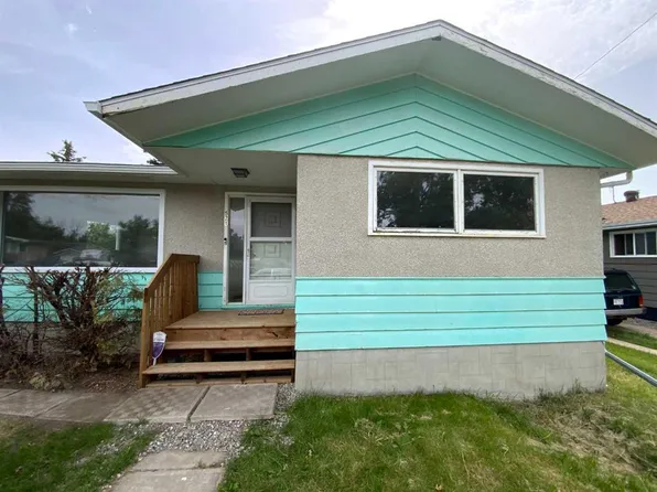 521 N 4th St SE, Three Hills, AB T0M 2A0