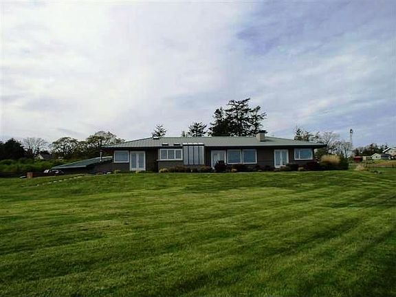 3rd image of 155 Wishing Well Ln