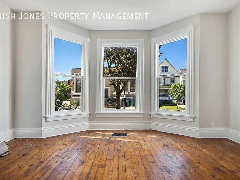 4 bed, 1470 sqft, $1,750 — Photo 3