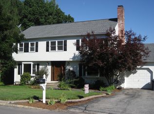 10 Decatur Dr, Nashua, NH 03062