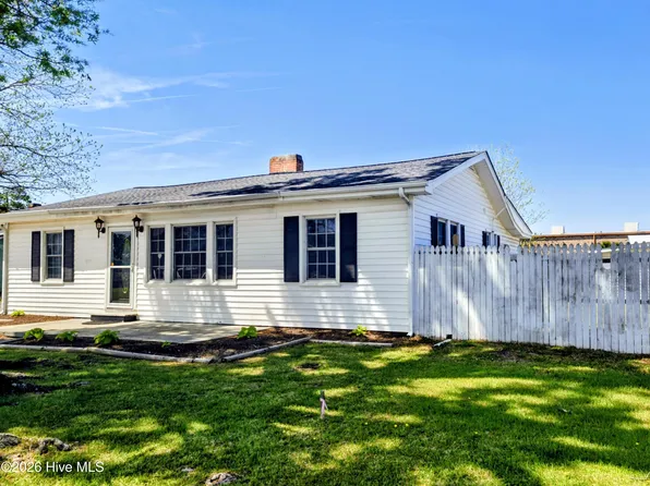 1220 Pamlico Street, Washington, NC 27889