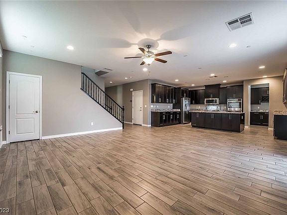 5th image of 863 Via Campo Tures
