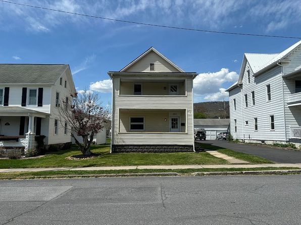 203 4th Ave, Burnham, PA 17009