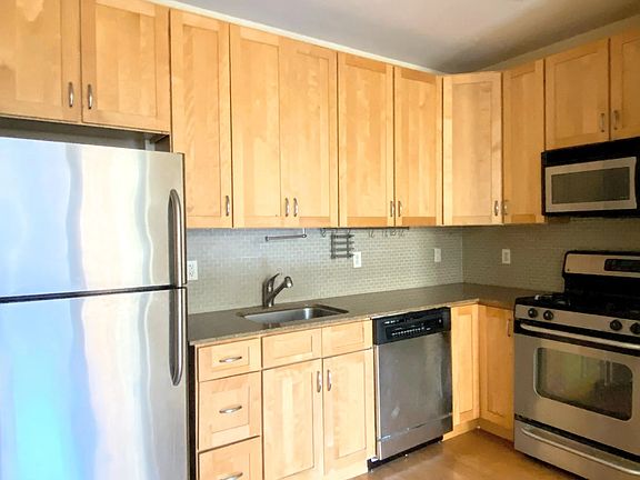 2nd image of 504 W 136th St APT 2C