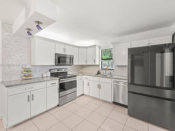 3rd image of 9260 SW 61st Way APT C