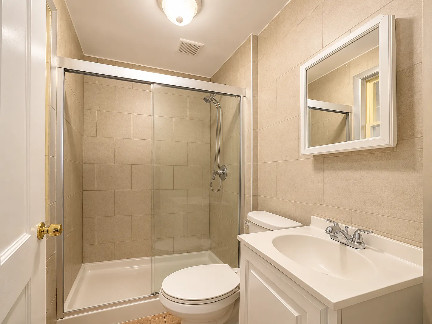 2 bed, 650 sqft, $1,300 — Photo 4