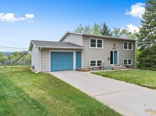 2705 Knight Ct, Rapid City, SD 57702
