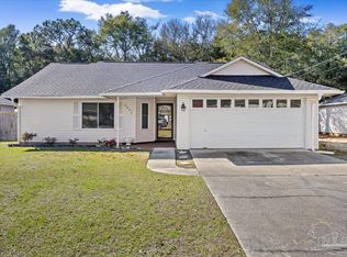 6052 Savannah Dr, Milton, FL 32570