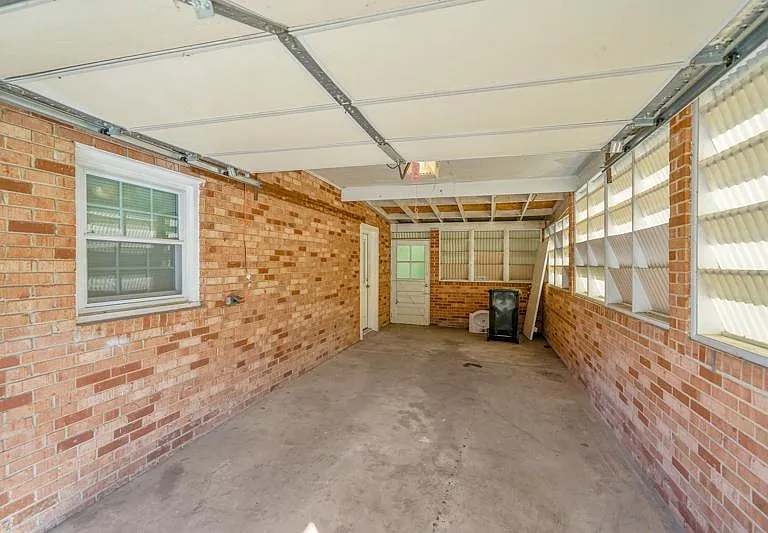 22' deep attached garage