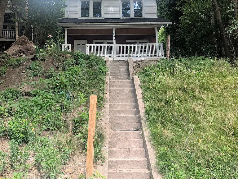 604 Haverhill St — Photo 11