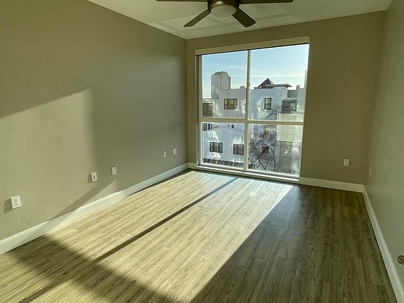 4th image of 551 W Date St #300