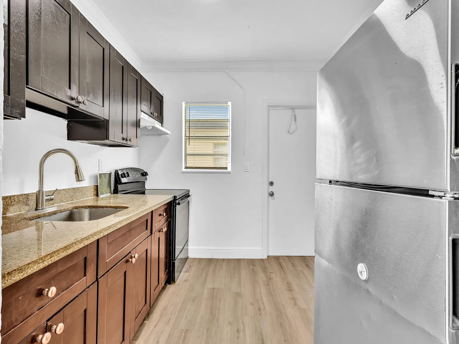 2 bed, $1,695 — Photo 3