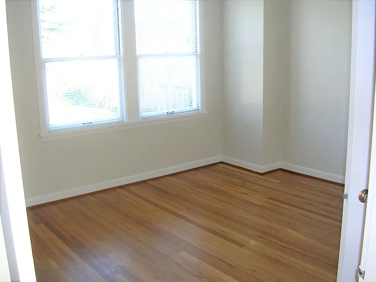 5525-5529 SE Powell Blvd #3418-3444 — Photo 8