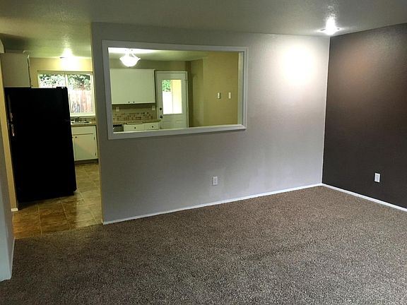 #9921 Living Room