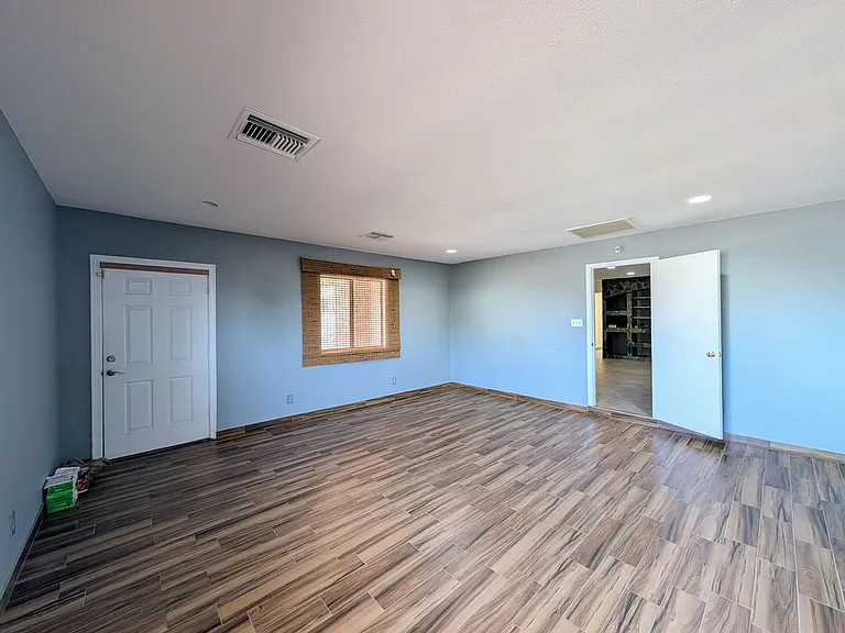 3848 W North Ln — Photo 48