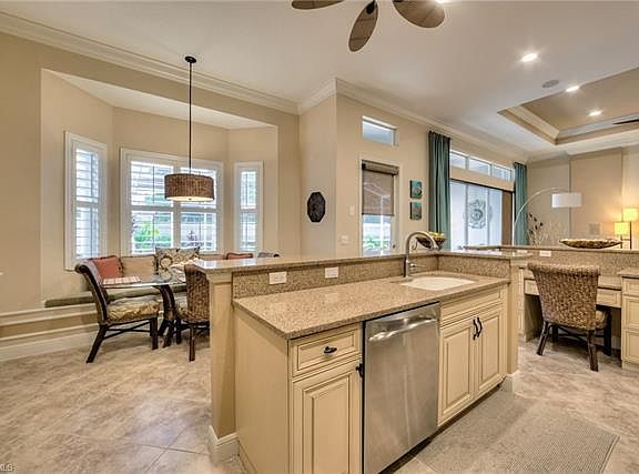 4th image of 9036 Whitfield Dr