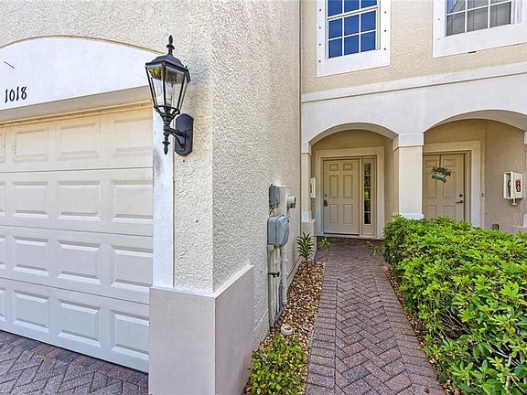 2nd image of 1018 Albany Ct #207