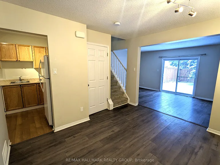 6464 Colony Sq #21 — Photo 5