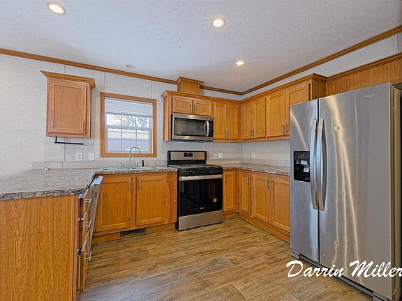 4th image of 333 E Lakewood Blvd #104