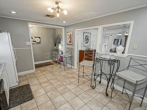 5th image of 3008 42nd St