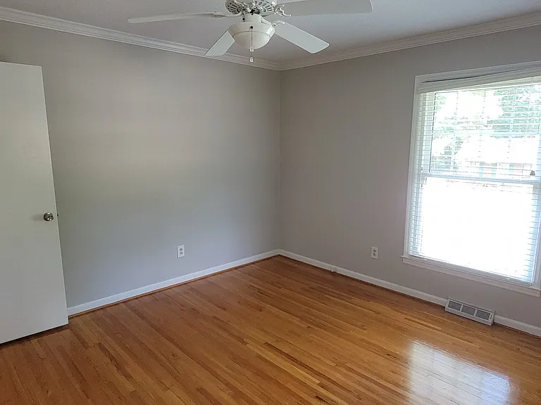 1318 Beechdale Dr — Photo 33
