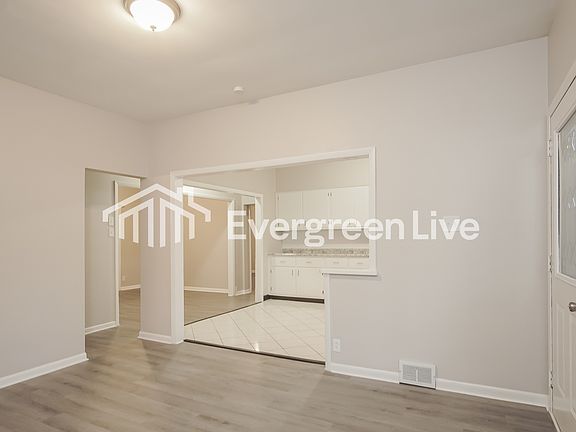 3rd image of 2209 Front St