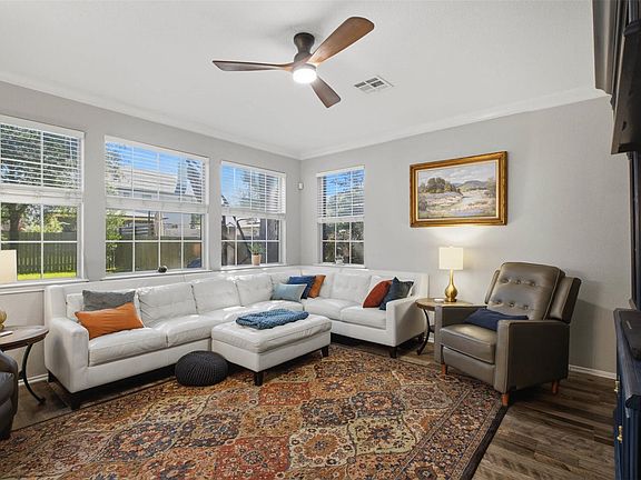 3rd image of 3309 Tavistock Dr