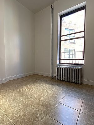 4th image of 173 W 81st St APT 5D