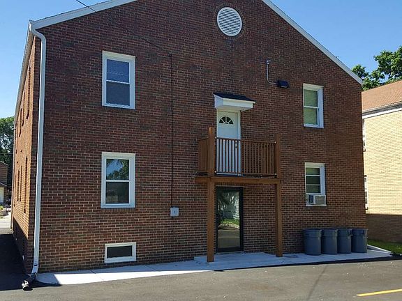 4th image of 2315 Auburn St #2319