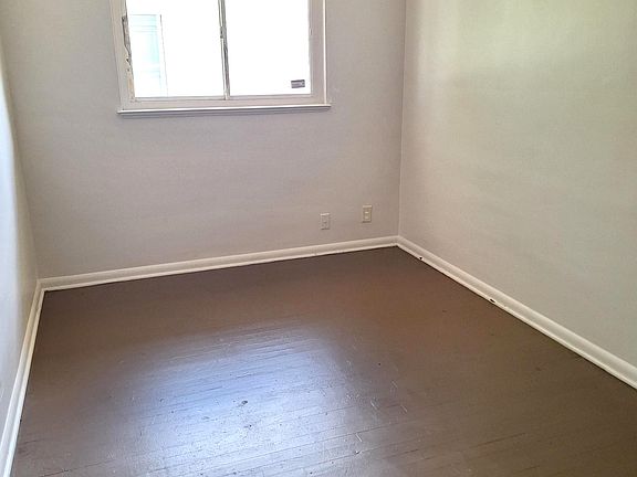 4th image of 2172 Amherst Ave