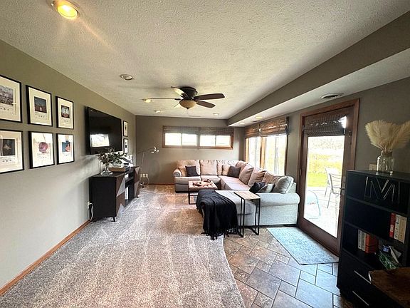 2nd image of 1110 Terrace Rd