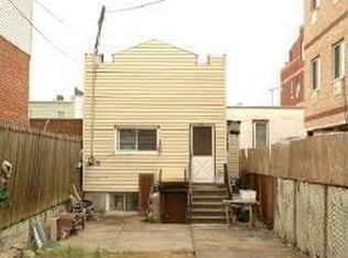 2537 W 16th St, Brooklyn, NY 11214
