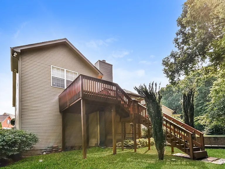 3201 Grace Crest Point — Photo 13
