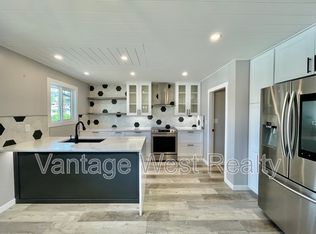 475 Perry Rd, Kelowna, BC V1X1H9