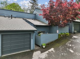 4703 SW Caldew St APT C, Portland, OR 97219