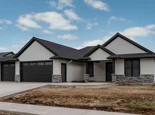 1204 15th St NE, Kasson, MN 55944