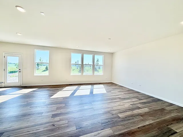 3200 Peyton Cir — Photo 3