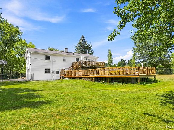 5th image of 9805 Platt Rd