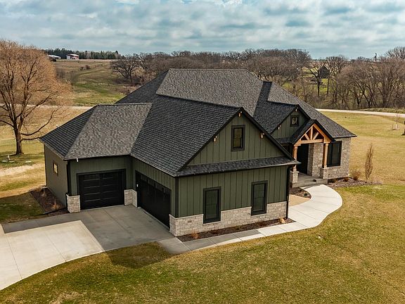 4th image of 4980 Royal Oaks Cir SW