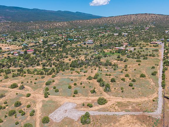 3rd image of 206 Rincon Loop Rd