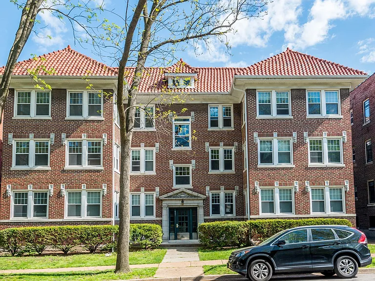 6331 Southwood Ave #3W — Photo 1
