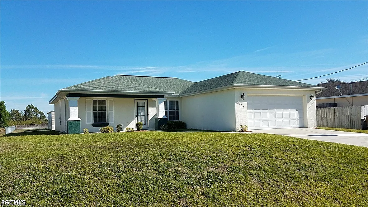 3 bed, 2.0 bath, 1408 sqft, $1,650 — Photo 3