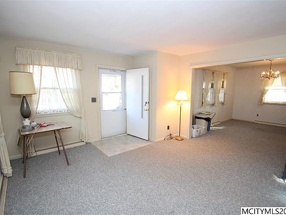 2nd image of 811 N Madison Ave