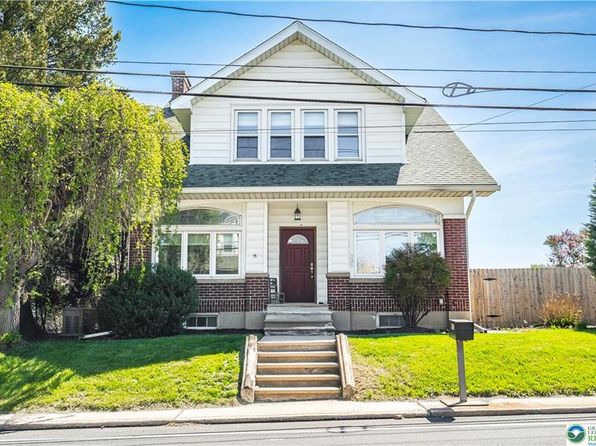 935 Brookside Rd, Wescosville, PA 18106