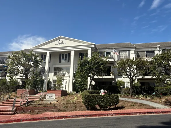 300 Cagney Ln, Newport Beach, CA 92663