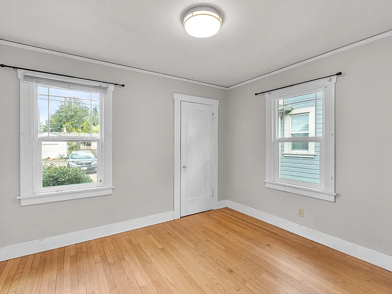 4925 N Willamette Blvd — Photo 13