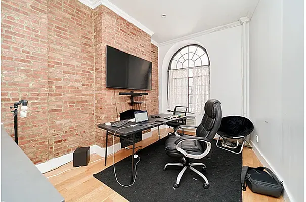 Rented by Living New York | media 12