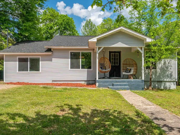 2112 Lakeshore Dr, Hot Springs, AR 71913