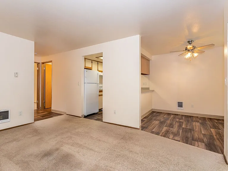 The Gardens Apartments — Photo 32