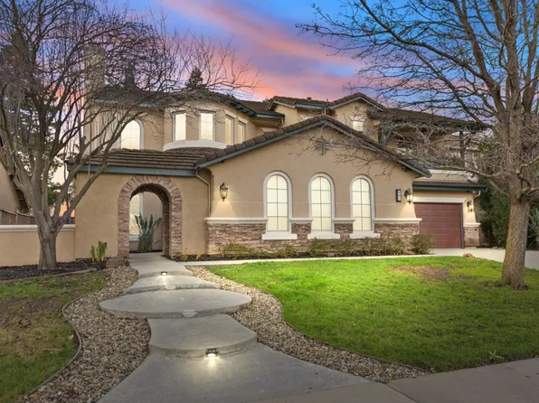 401 Woodhaven Pl, West Sacramento, CA 95605